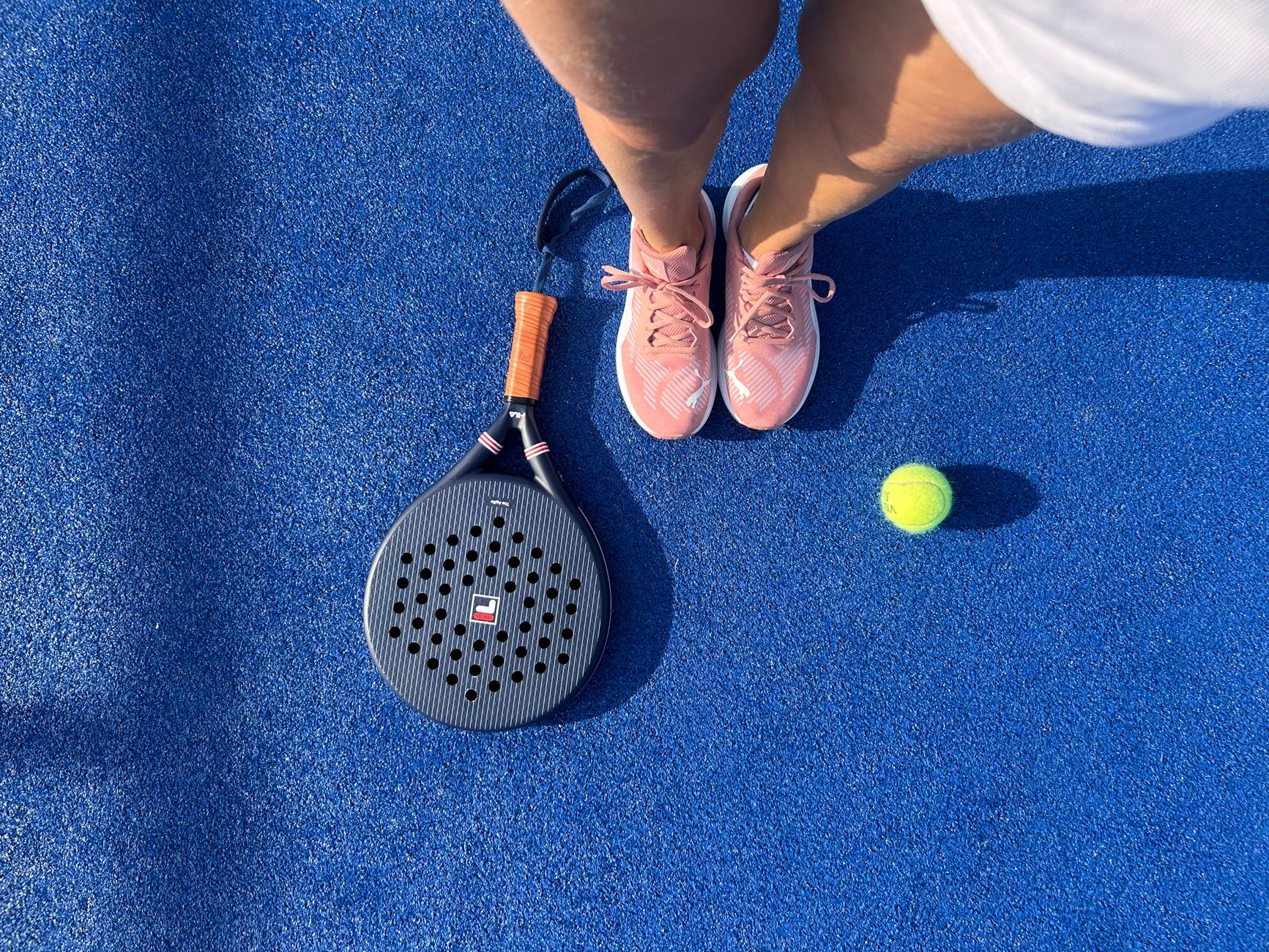 Padelschoenen vs tennisschoenen: wat is het verschil?